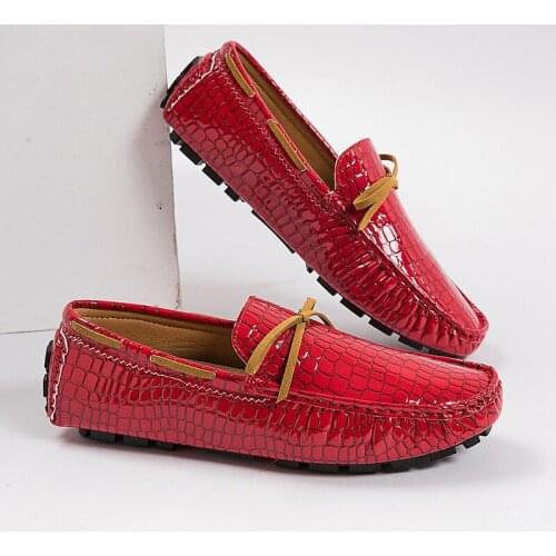 HOT Spring Autumn Big Size 48 Loafers Men Casual Leather Shoes Luxury Slip On Shoes Men Red Men Moccasins Non Slip Driving Shoes