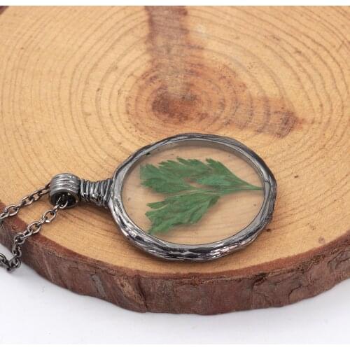 American European Personality Water Drop Round Shape Green Plant Water Drop Glassic Pendant Necklace Women Men Retro Jewelry