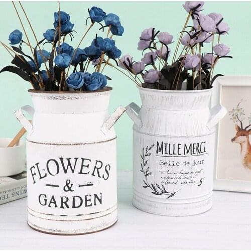 1Pc Flower Pot Retro Flower Vase Metal Flower Kettle Desktop Ornament for Home Garden Office Decor (White Letters Pattern)