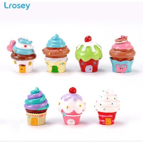 Lrosey Miniature Figurines