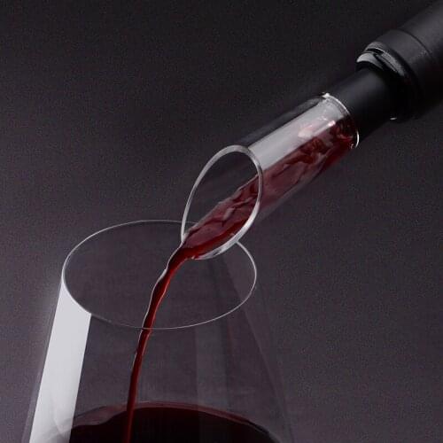 Fashion Red Wine Aeration Pourers Mini Acrylic Quick Wine Decanter Dispenser Portable Simple Bar Accessories Kitchen Tool