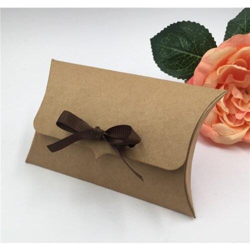 50pcs paper candy box wedding favors pillow shape candy boxes Kids Party Favor Box DIY Gift Box Supplies jewelry storage carton
