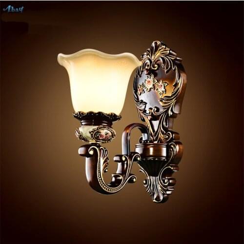 European Luxury Court Wall Lamps Living Room Retro Bedroom Bedside Wall Lights Sconces Classical Background Carving De Fixtures
