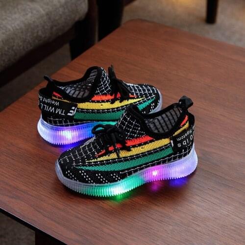 2021 New Luminous Sneakers Basket Led Children Lighting Shoes Boys Baby Sneakers for Girls Glowing Sneakers Basket Enfant Garcon