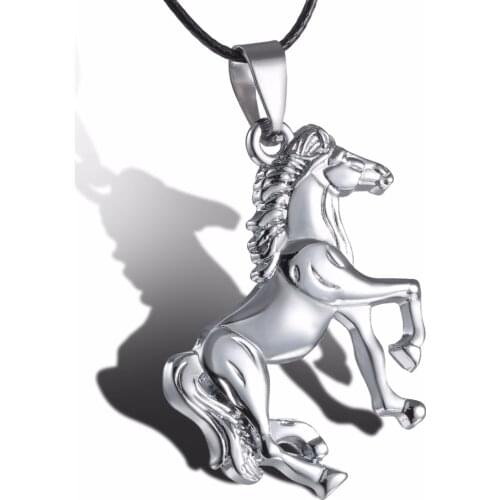 Run Horse Pendant Charming Stainless Steel Pendants Necklace New Fashion Animal Jewelry for Women Men Dainty Character Jewelry