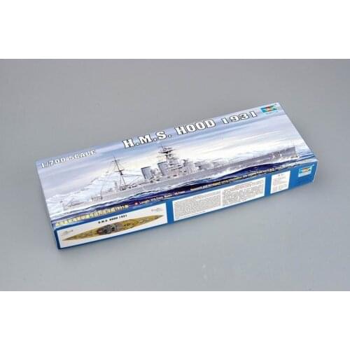 Trumpeter 05741 1/700 HMS HOOD 1931- Scale Model Kit