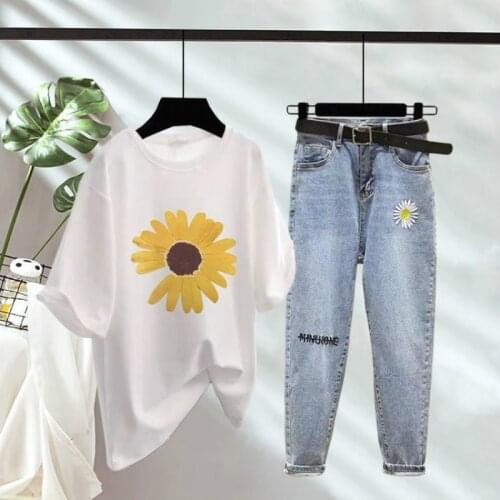 2020 Summer 2 Pieces Jeans Suits Women White Small Daisies Cotton T Shirts +calf-length Denim Pants Sets Komplety Damskie F08