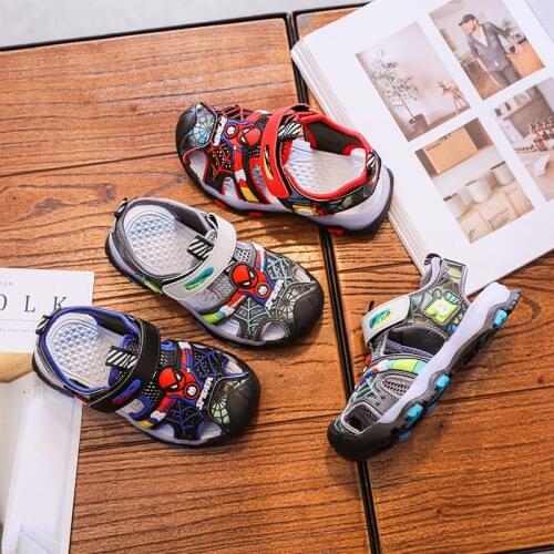 Disney 2021 Summer New Boys Soft-soled Sandals Spider-Man Beach Shoes Big Kids LED Light Elementary School Fashion Sandals