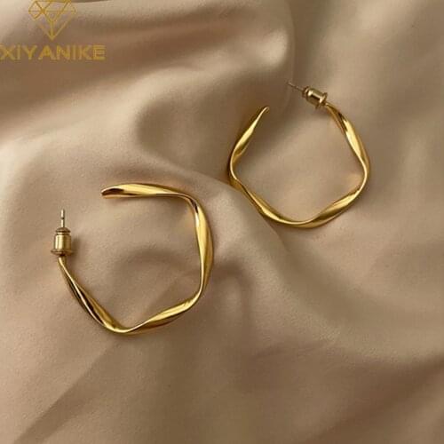 XIYANIKE 925 Sterling Silver Irregularly Twisted C-shaped Earrings Female Fashion Retro French Light Luxury Temperament Elegant