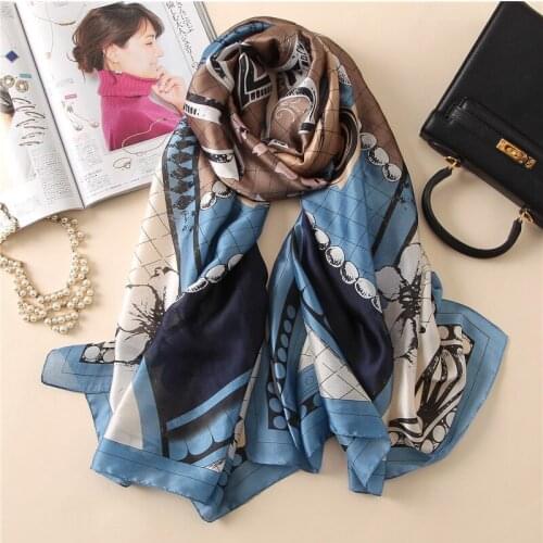 Fashion Style Lady Hijab Scarves Soft Silk Feel Shawls Stripe Printing Flowers Malaysia Singapore Head Wrap Summer Hood Scarf