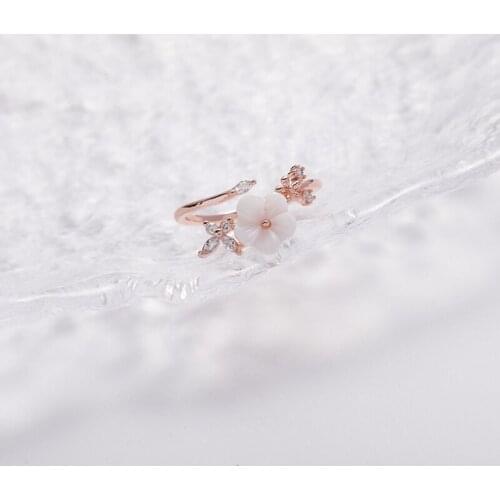 Simple Leaves Ring For Women Female Cute Flower Finger Rings Romantic Birthday Gift For Girlfriend Fashion Zircon Stone Jewelry