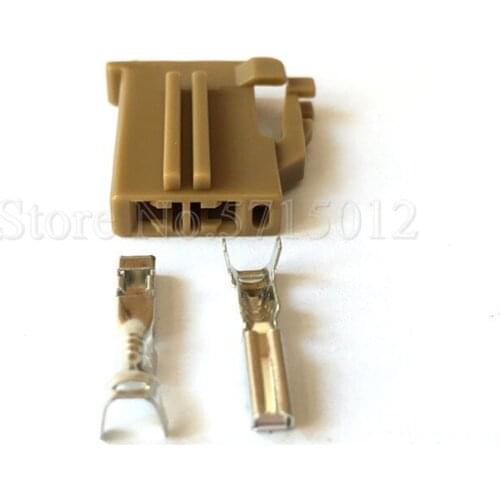 2 Hole Auto Wring Socket Plug Automotive Connector With Terminals