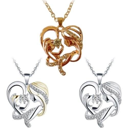 New Mother Love Shiny Women Necklace In Her Arms Heart Shape Pendant Necklace Jewelry Mothers Day Heart Necklaces Gift