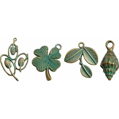 Verdigris Patina Plated Pendant Vintage Zinc Alloy Charms Maple Leaf Clover Conch Pendant for Necklace DIY Jewelry Findings