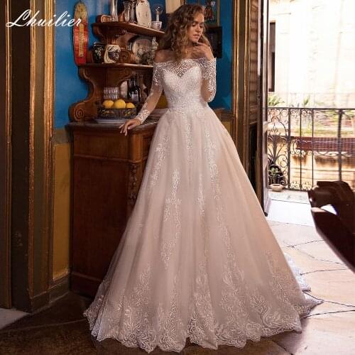 Lhuilier A Line Boat Neck Long Sleeves Wedding Dresses 2021 Lace Appliques Shiny Floor Length Bridal Gowns Court Train