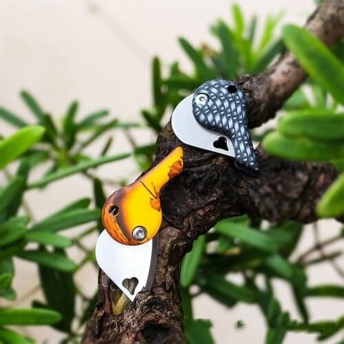 Dropship 440C Stainless Steel + ABS Handle Folding Pocket Keychain Knife Love shape blade Mini Hanging knife EDC tool