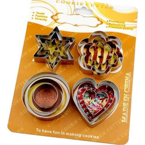 12pcs/set Christmas Cookie Cutter Mold 3D Stainless Steel Biscuit Mould Biscuit Cake Decoration Baking Tools