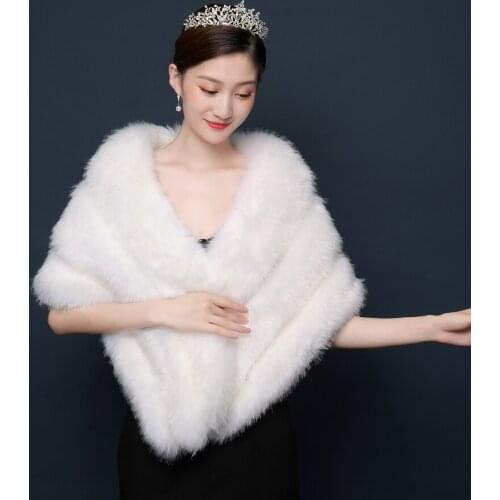 Free Size Ivory Bridal Wraps Faux Fur Winter Wedding Coats In Stock High Quality Jacket Shrug Shawl Wedding Accessories