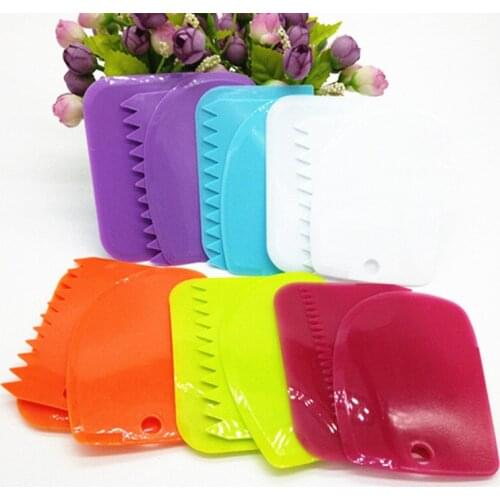 3Pcs/set Plastic Dough Icing Fondant Scraper Cake Decorating Baking Pastry Tools Plain Smooth Jagged Edge Spatula Cutters