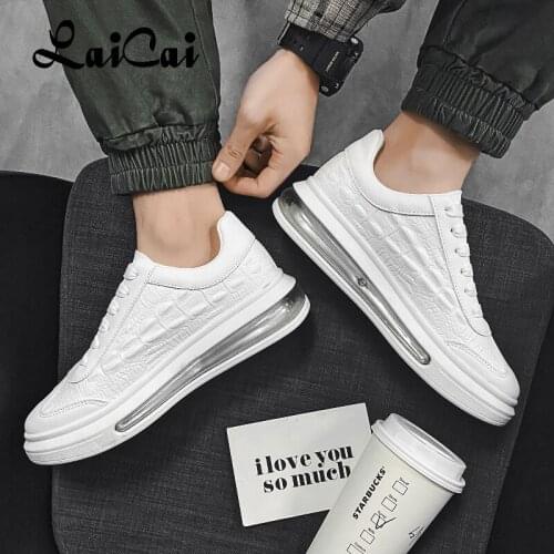 Mens Sneakers 2021 Spring New Casual Fashionable All-Matching Comfortable Raise The Bottom Men White Shoes Lightweight Sports