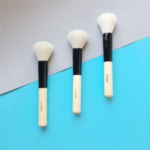 Wood Handle Face Blender Brush - multipurpose for Bronzer Blush Powder Shimme Brick - Beauty Makeup Brush Blending Tool