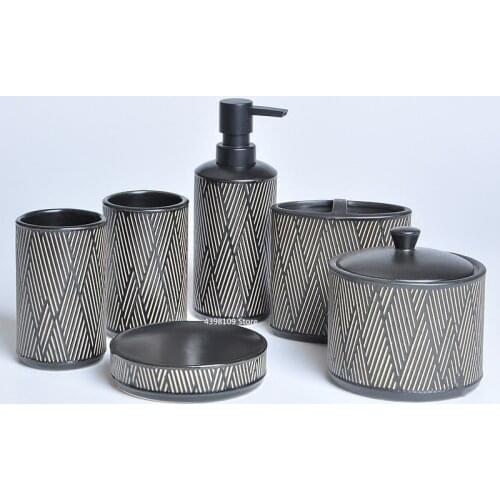 Black ceramic bathroom supplies / washing set / toothbrush holder soap dispenser cotton swab box bathroom decoration accessories