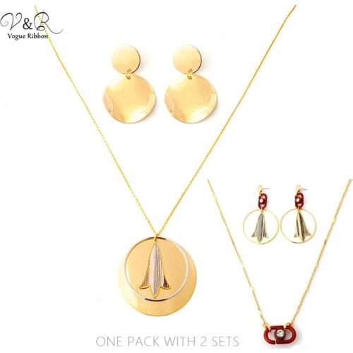 2020 New Arrival Gold Jewelry Set Necklace And Earring Set With Round/ Geometric Gold Drop Earrings Gold Pendant Necklaces Gift