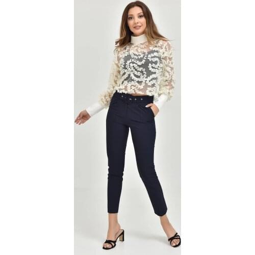 Modakapimda Women's Pants