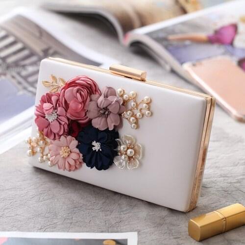 Pearl Women Flower Bags Design Dress Clutch Evening Bag Luxury White Pink Purse Handbags Chains Shoulder Banquet Bag Female