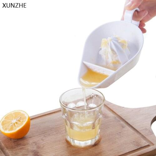 XUNZHE Portable Manual Fruit Juicer Lemon Citrus Oranges Rotary Extrusion Juice Separator Kitchen Gadgets and Accessories