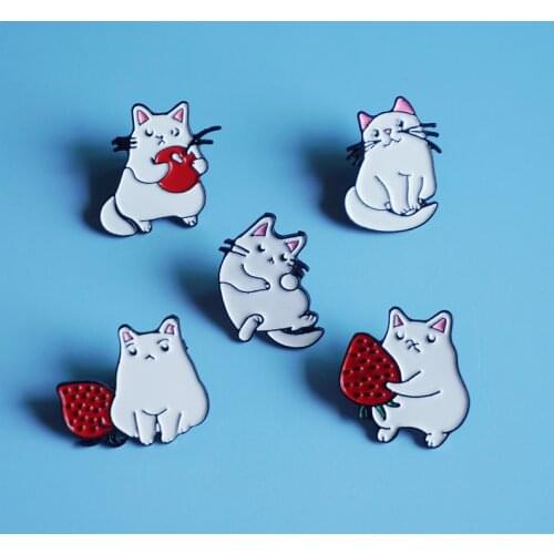 Cats Enamel Pin Woman Man Brooches Bag Lapel Pin Animal Badge Jewelry Gift for Friends