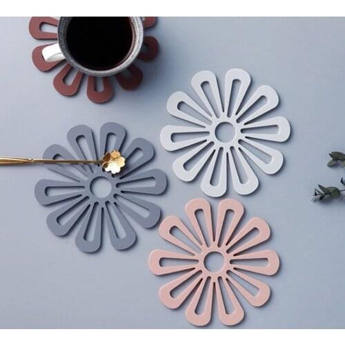 Flower Shape Heat Insulation Table Mat Family Office Anti-Skid Cup Coaster Tea Cup Milk Mug Coffee Cup Tableware Placemat