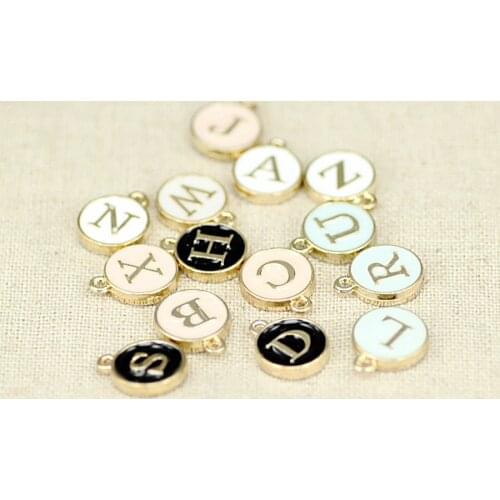 Daisies Double Side Round Disc Charm Pendant Alphabet A-Z 26 Letter Enamel Alloy 4 Different Color Jewelry Accessories