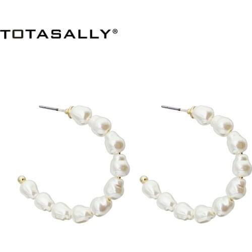 TOTASALLY INS Women Hoop Earrings Fashion Designer Imitation Stone & Pearl C Shap Earrings Za Ear Hoop Earrings Wholesale