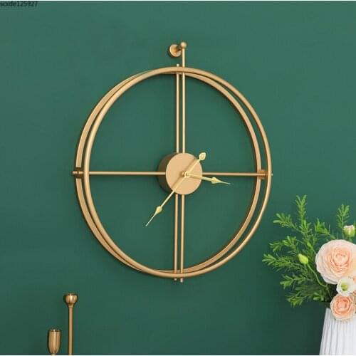 European Round Metal Wall Wall Clock Luxury Golden Wall Wall Clock Modern Design Living Room Bedroom Decoration Wedding Gift New