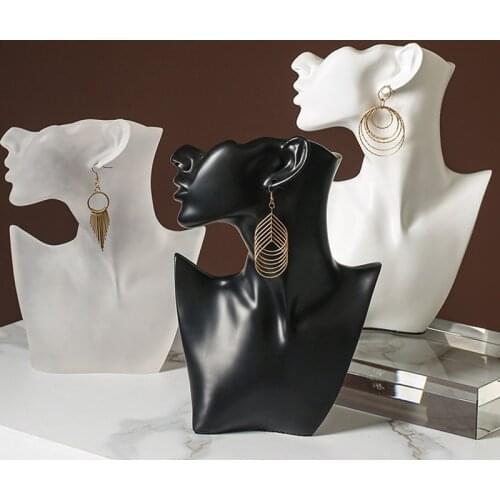 Goddess Sculpture Home Decoration Accessories for Living Room Decoration Resin Statue Desktop Decorative Christmas Decorations