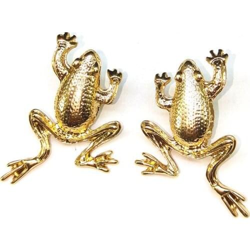 2019 Brinco States Jewelry Personality Fashion Joker Style Restoring Ancient Ways Is Pure And Fresh Spittor Stud Earrings A34