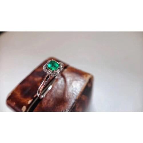 Natural green emerald gem Ring S925 Silver Natural Gemstone Ring Fashion Elegant square Pillow delicate Womens party Jewelry