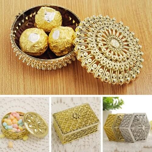 1pc Plastic Hollow Gold Foil Cake Candy Box Wedding Favor Marriage Baby Shower Gift Treat Box Packaging Party Event Supplies