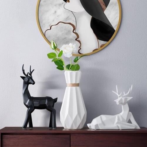 Nordic home furnishings decorations living room room wine cabinet furnishings small ornaments Christmas gifts elk ceramic crafts