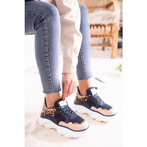 Jilberto Walking Shoes