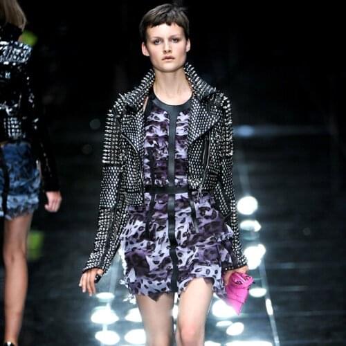 Women Jacket Punk Style Rivets Pu Leather Jacket 2020Spring Women Coat Short Slim Zipper Motorcycle Pu Leather Coats