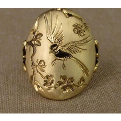 Classic Vintage Charm Women Gold Color Bird Flower Branch Engraving Ring for Women Creative Dance Party Anniversary Jewelry Gift