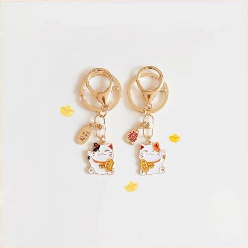 2020 Japan Lucky Cat Keychain Maneki Neko Trinkets Car Bag Charm Omamori Airpods Pendant Keyfob Couple Gift Pray
