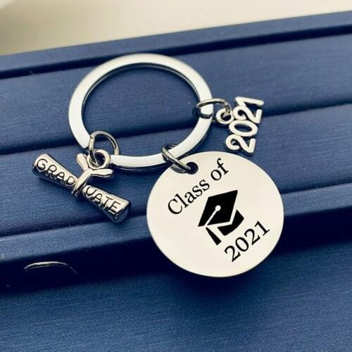 2021 New Class Of Graduation Season Stainless Steel Keychain For Student Friend Bachelor Hat Class Badge Keyrings Ceremony Gifts