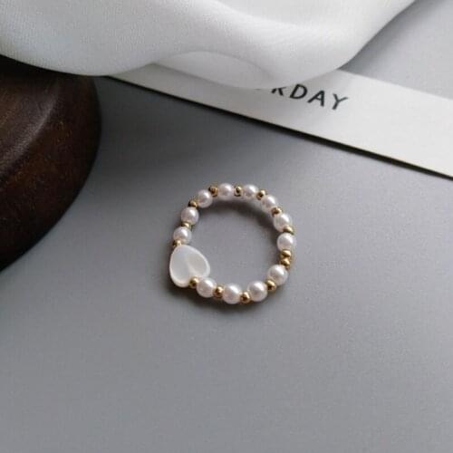 Retro White Imitation-pearl Geometric Love Round Ring Elegant Beaded Ring for Women Party Jewelry Gifts