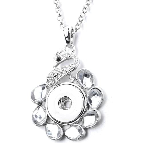 New Snap Jewelry Crystal Swan Pendant Snap Necklace Fit 18mm Snap Button Necklace Women Pendant Necklace with Chain