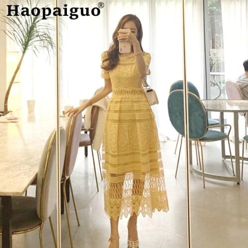 2019 Summer Korean Style Yellow Dress Women Short Sleeve Hollow Out Corset Solid Lace Dress Women Elegant Long Dress Women Robe