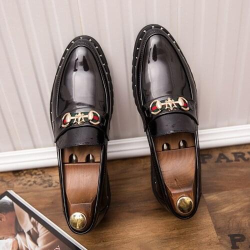 Brand Carved Brock Mens Leather Shoes Lace Up Business Mens Dress Shoes Flat Men Loafer Mens Formal Boat Shoes Moccasin Homme