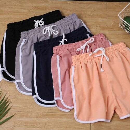 2020 new arrival Outer wear sports shorts women summer loose high waist casual pants plus size black running white hot pants